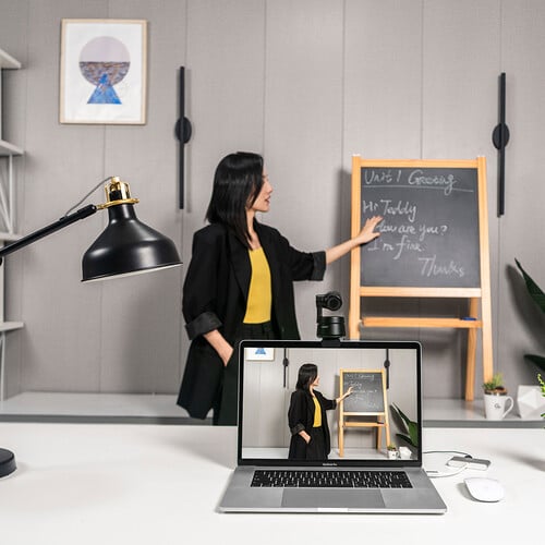 Webcam OBSBOT Tiny AI - PTZ ដំណើរការដោយ AI សម្រាប់កុំព្យូទ័រលើតុ និងកុំព្យូទ័រយួរដៃ
