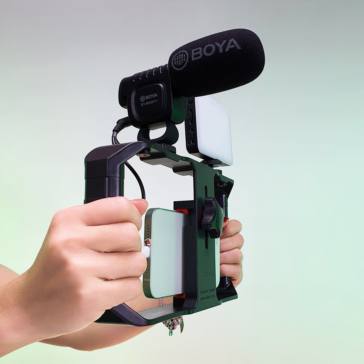 PHOTOCITY YOUTUBER KIT M1 – BOYA BY-BM3011 ឈុតមីក្រូហ្វូនសម្រាប់ទូរស័ព្ទ